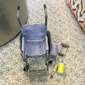 American Girl Doll Wheelchair, One Crutch & Casts For 18" Doll—Read Caption!!!